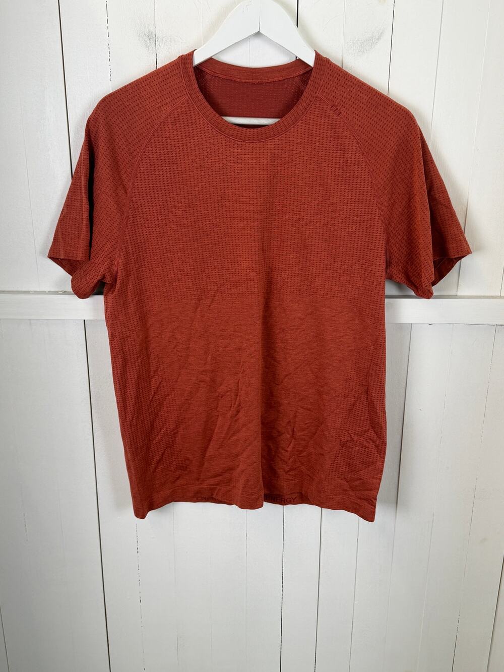 Lululemon Men's Orange Polyester Activewear T-Shirt Size M